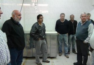 Ministro de la Producción visitó Jacinto Arauz