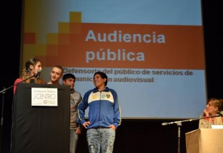 Alumnos pampeanos presentes en la 2º Audiencia Pública de la Defensoría del Público