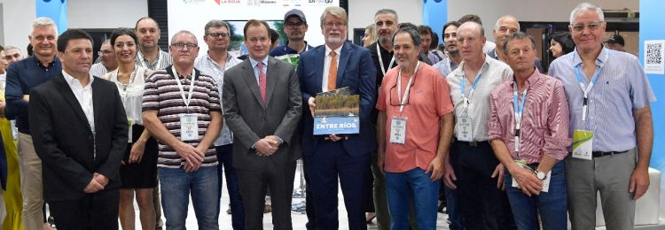 Apimondia 2022: La Pampa presente en la mayor muestra apícola mundial