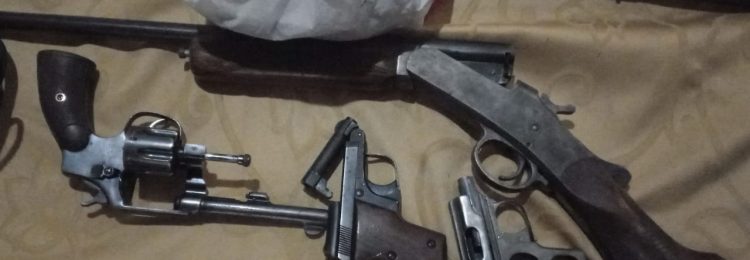 Procedimientos policiales, secuestros de armas y drogas en operativo contra el narcotráfico