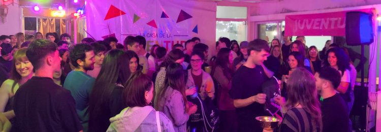 Festejo del Día del Estudiante en Casa de la Juventud Pampeana en Córdoba