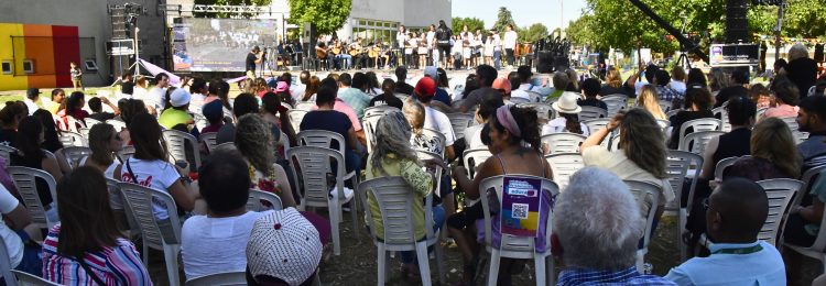 Educación cerró el año con presentaciones musicales y artísticas