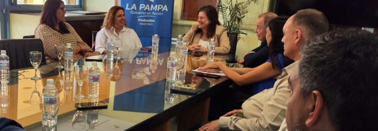 Producción presentó línea financiera a frigoríficos