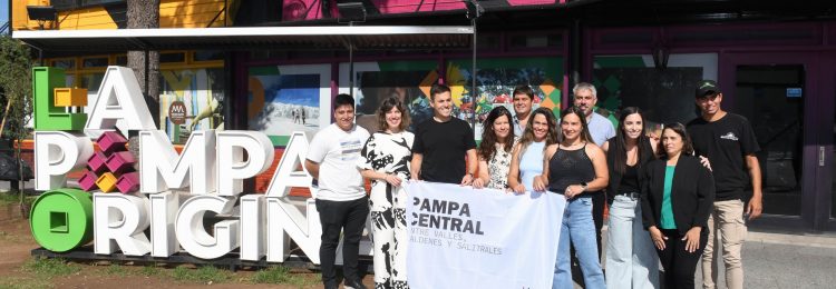 Presentaron el folleto “Pampa Central”: un viaje a la riqueza de la Región 8