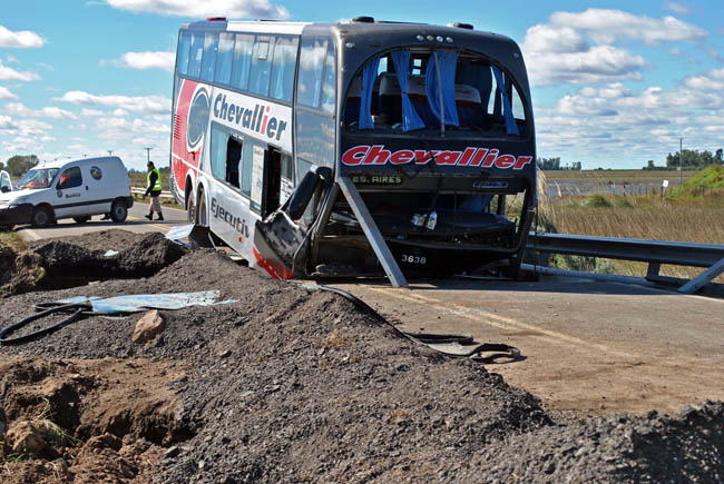 Colectivo_clavado_ruta_188_web_2