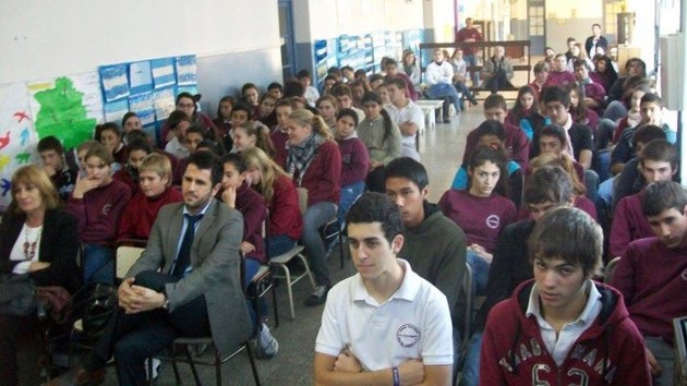 Entrega de Netbooks en General Campos I
